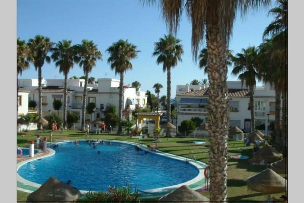 El Penon Idilico Piso A Pie De Playa Apartment Salobrena Ngoại thất bức ảnh